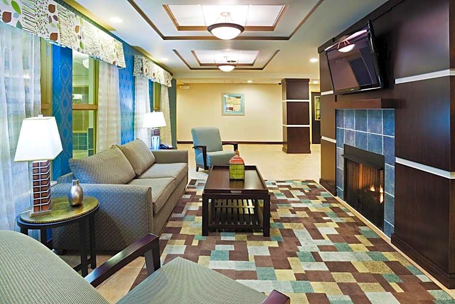 Holiday Inn Express Hotel & Suites Newport South By IHG