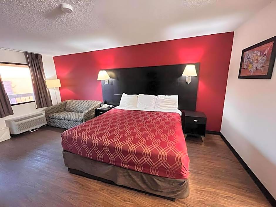 Econo Lodge Inn & Suites Tuscaloosa I-20