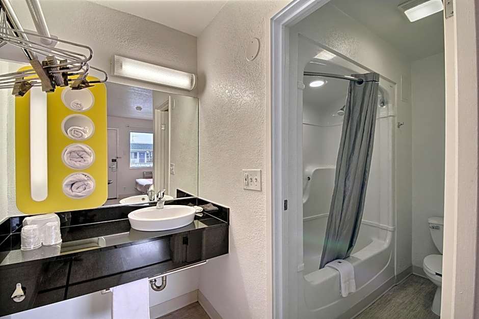 Motel 6-San Marcos, TX