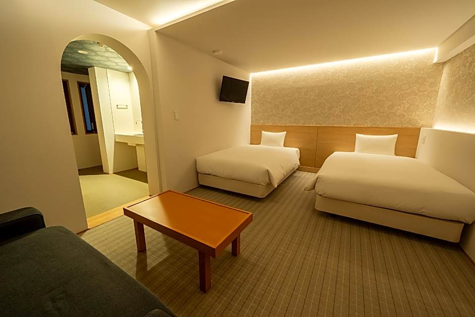 RESI STAY Hachi inn 