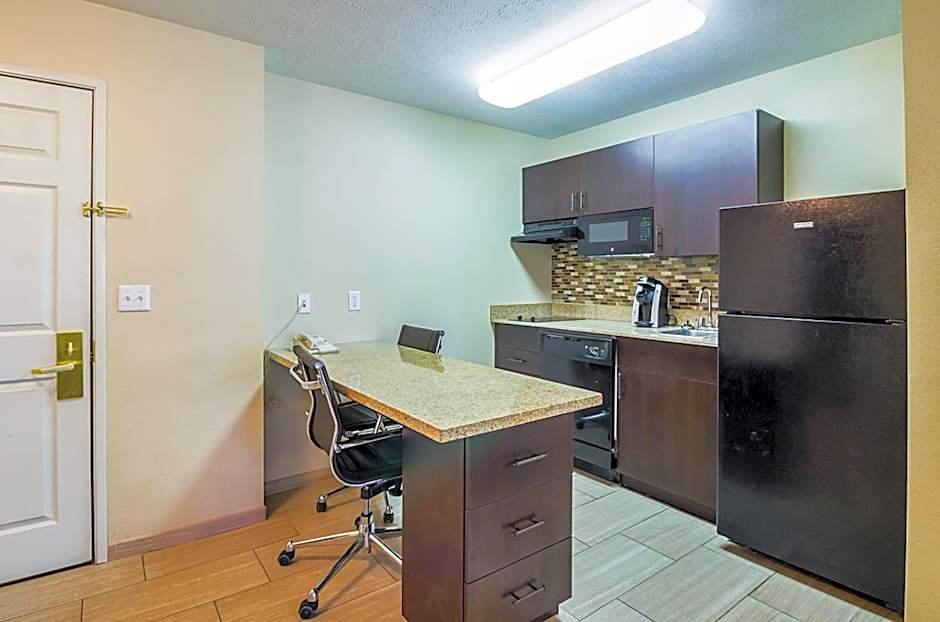 MainStay Suites Fargo - I-94 Medical Center