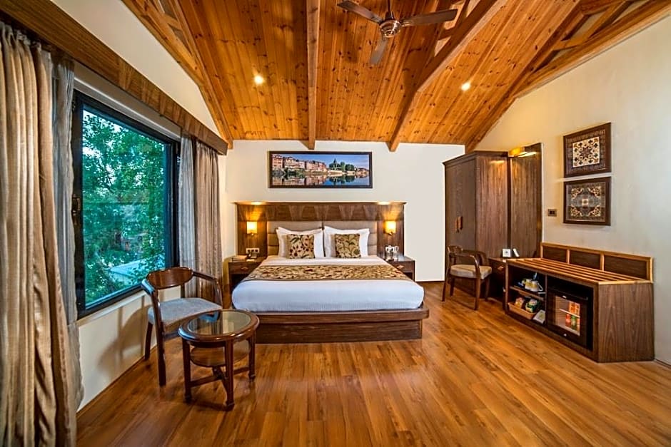 Lemon Tree Hotel Srinagar