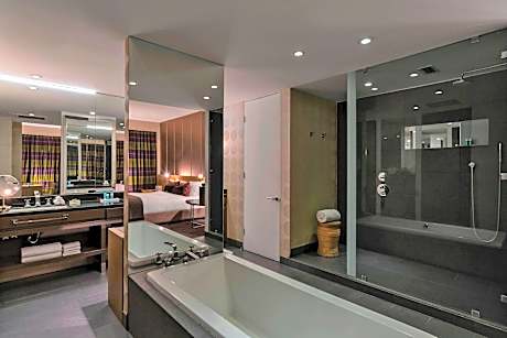 Premier Suite, Suite, King