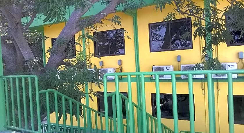 Meaco Royal Hotel Anilao