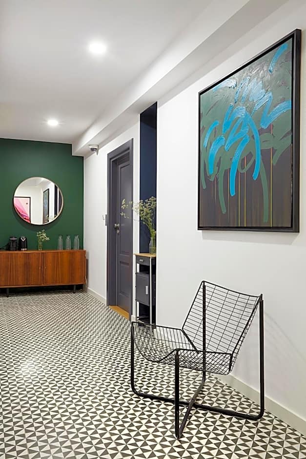 Bez Kantów Art Rooms