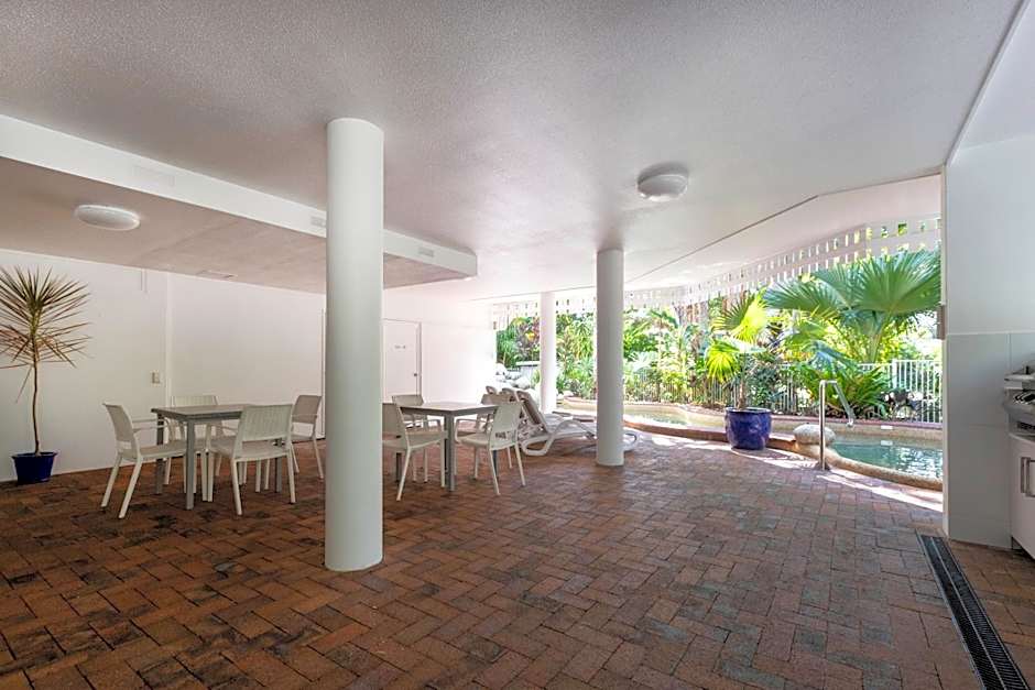 The White House Port Douglas