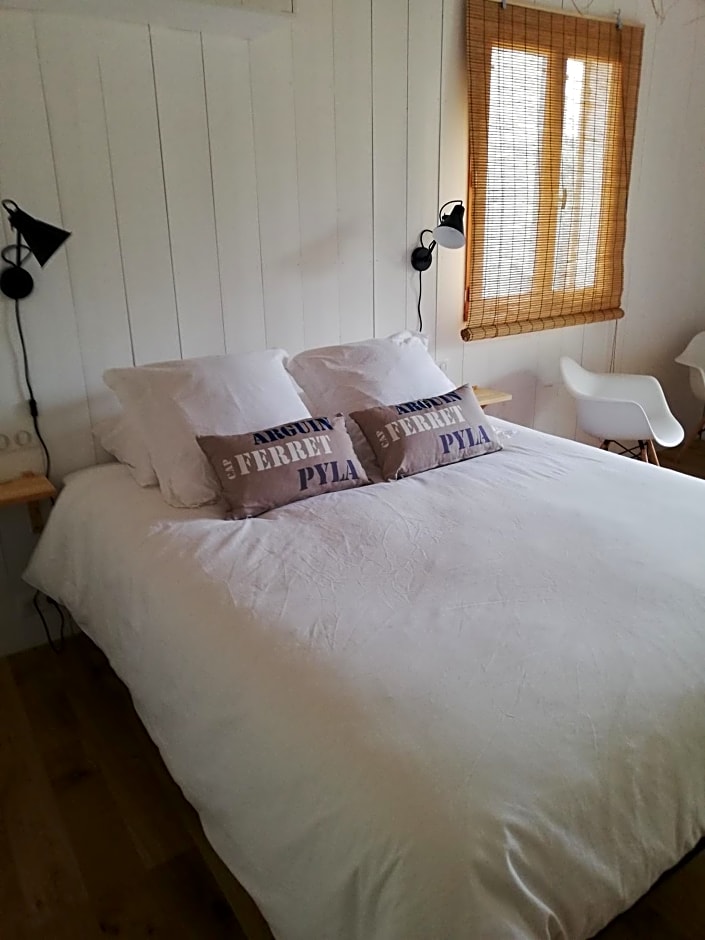 Centre Cap-ferret, les chambres du phare, océan