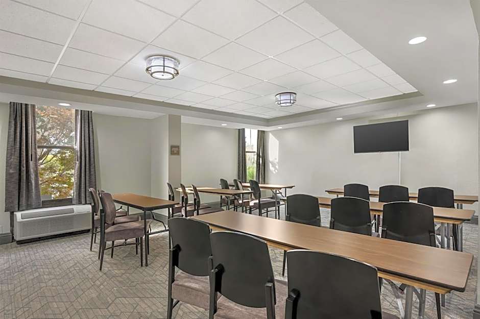 Best Western Plus Indianapolis NW Hotel