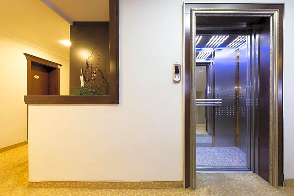 Grand Saatcioglu Hotel