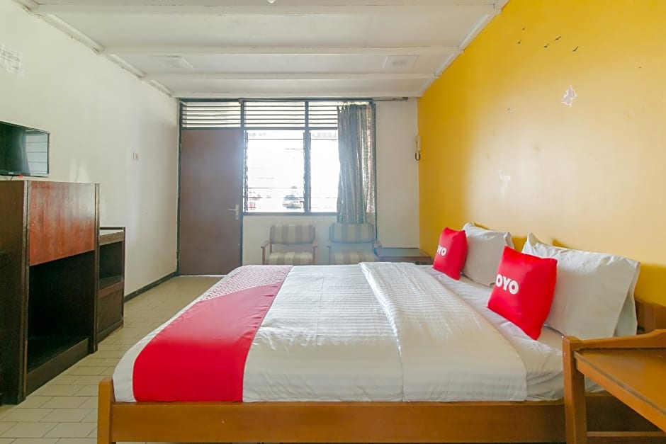 OYO 1996 Koneng Hotel