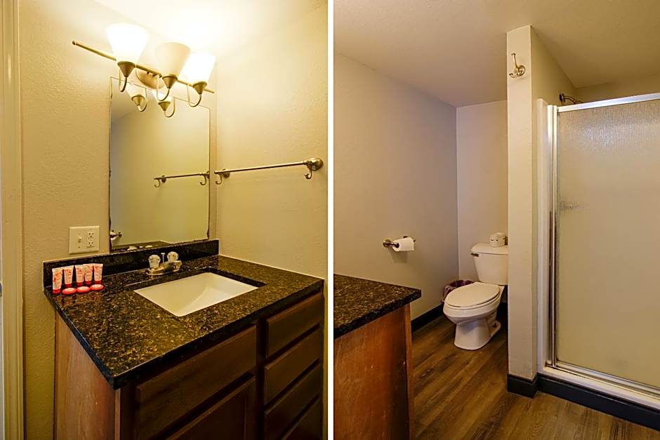 OYO Hotel Sulphur LA Hwy 90 West