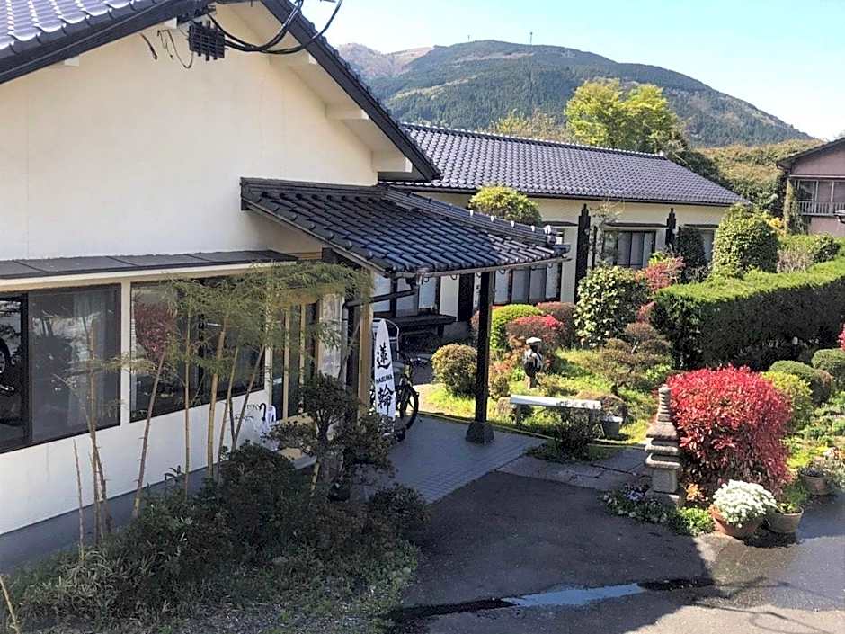 Yufuin Onsen Hasuwa Inn
