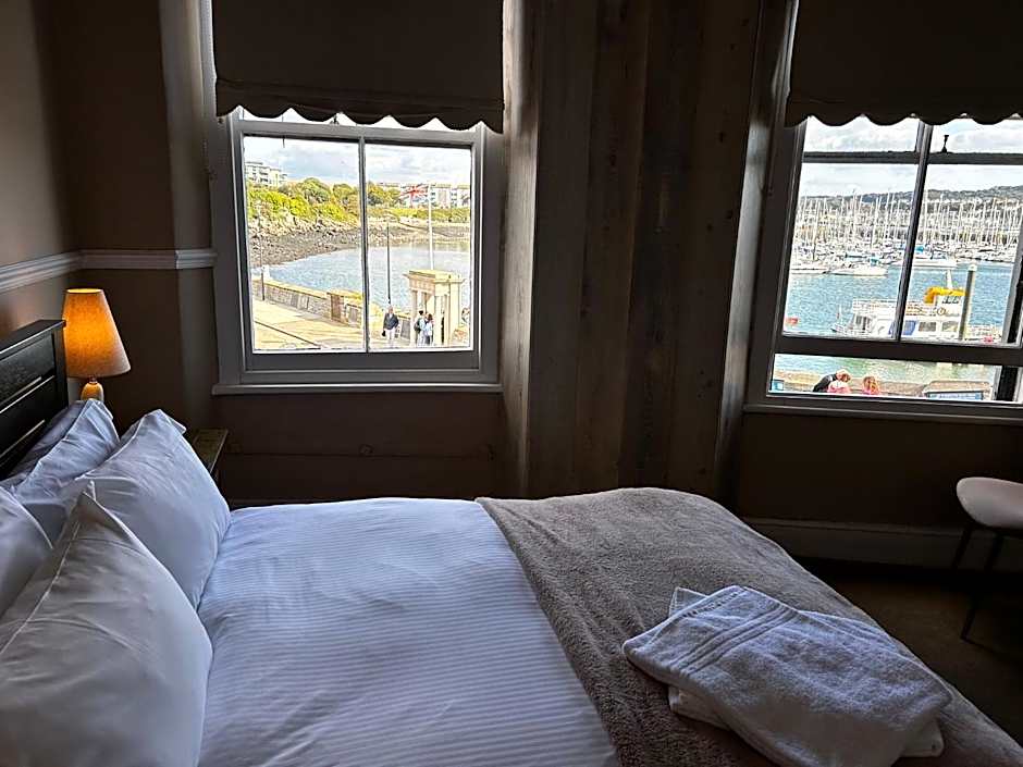 Admiral MacBride Bed & Breakfast