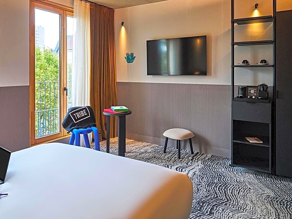 TRIBE Paris Clichy
