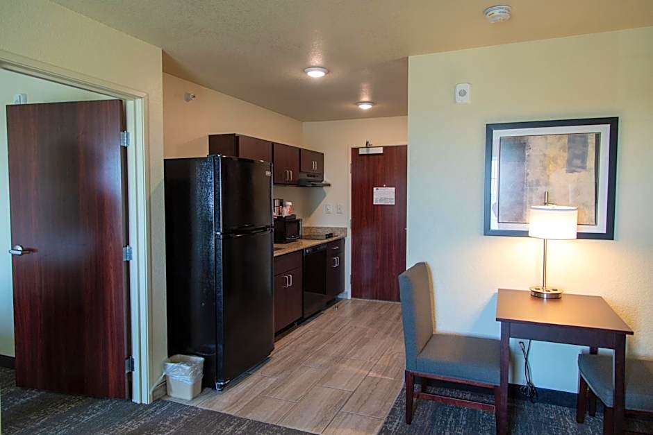 Cobblestone Inn & Suites - Springfield