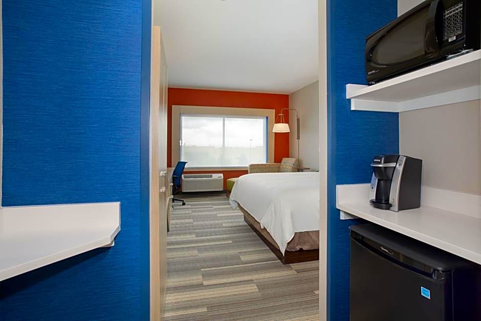 Holiday Inn Express And Suites Denver Ne - Brighton By IHG
