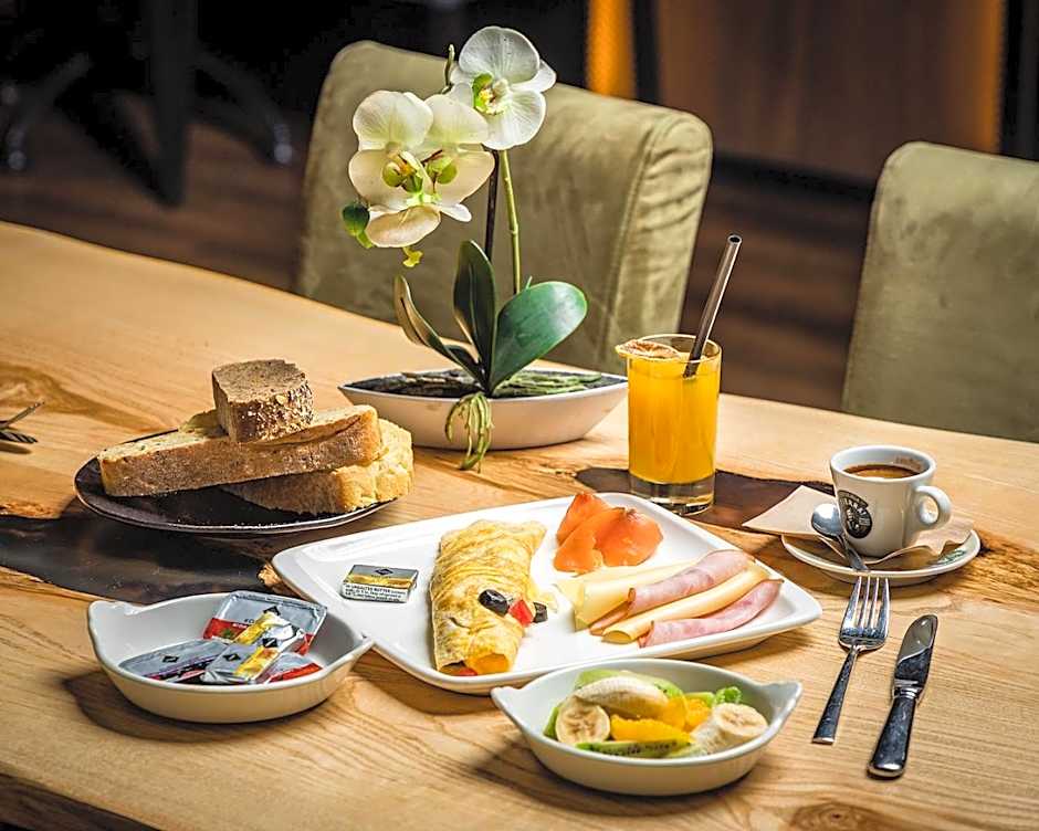 Les Fleurs Boutique Hotel