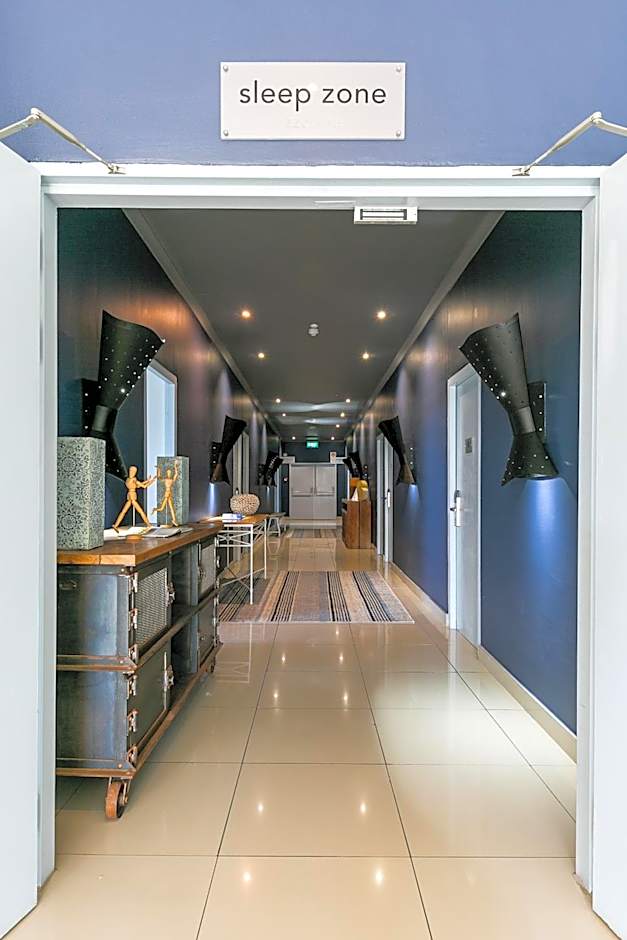 Zzzone Boutique Hostel