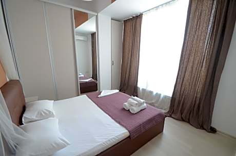 One-Bedroom Apartment 35