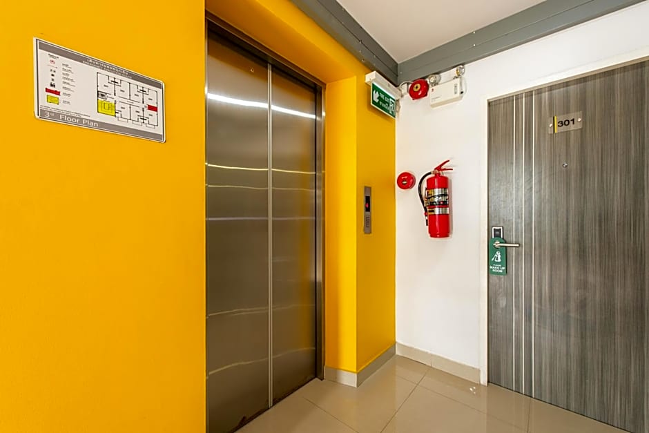 Riski Residence Bangbuathong