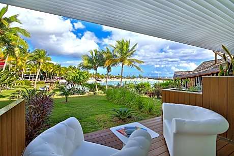 Sea View Room with Two Double Beds and Beach Terrace
