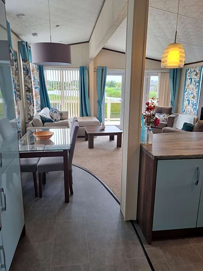 Pemberton Arrondale Lodge, Lakeside View (Haven Lakeland)