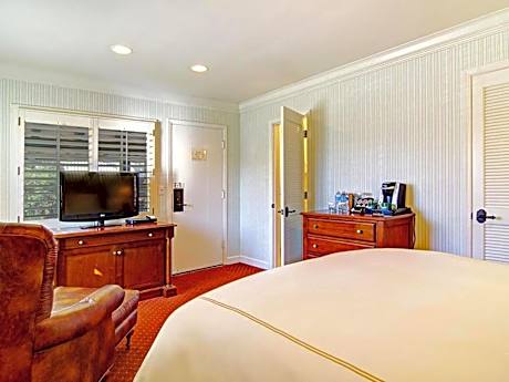 Standard  Queen Room
