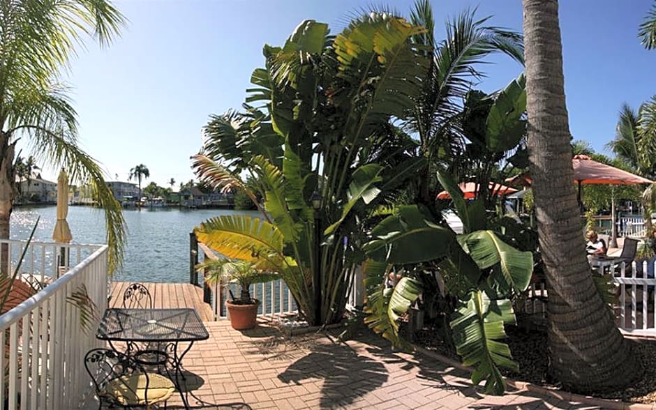 Manatee Bay Inn