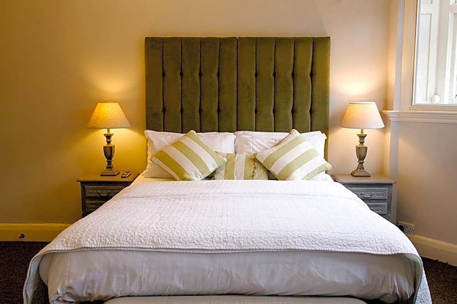 Prince of Wales - Townhouse