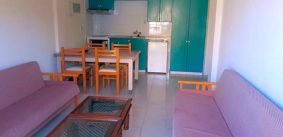 Senator Hotel Apartments