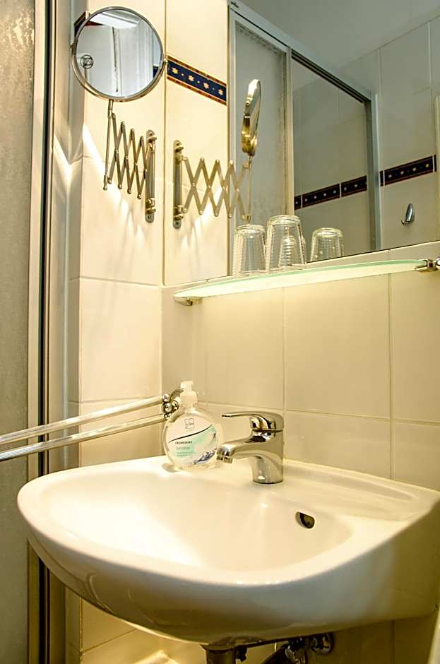 Astrid am Kurfürstendamm