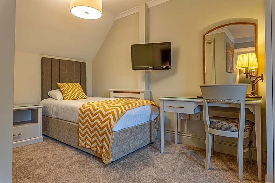 The Dog & Bear Hotel