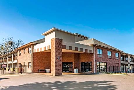 Quality Inn Memphis Airport