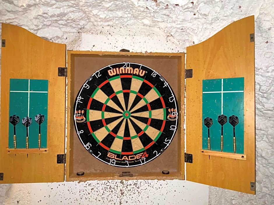 White Cliffs Underground Motel