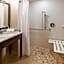 Holiday Inn Express and Suites Willmar By IHG