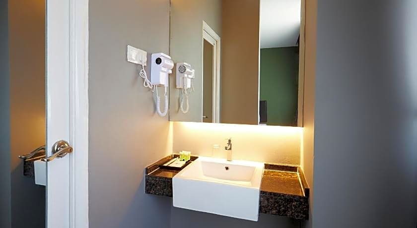 B&S Boutique Hotel