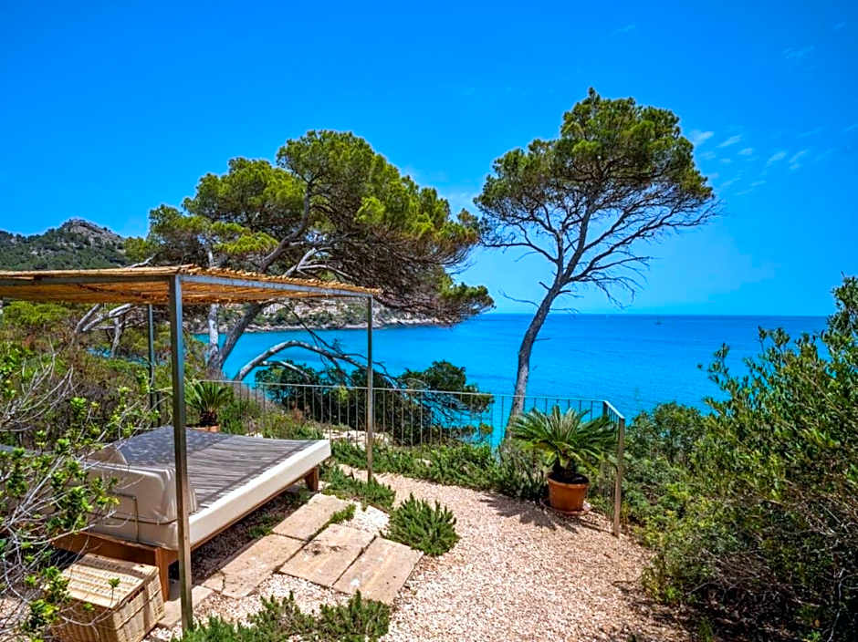 Can Simoneta - Adults Only