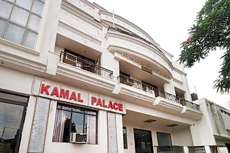 OYO 61138 Hotel Kamal Palace