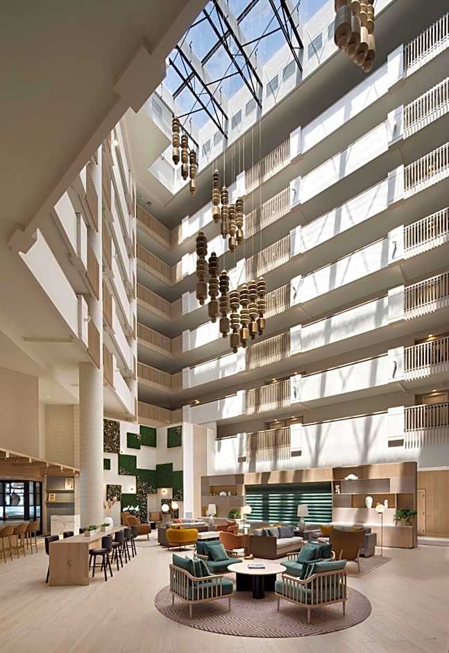 Hilton Santa Monica Hotel & Suites