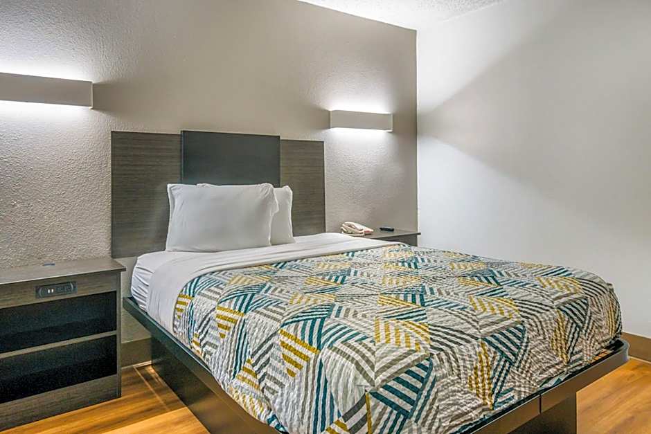 Motel 6-Irving, TX - Dallas