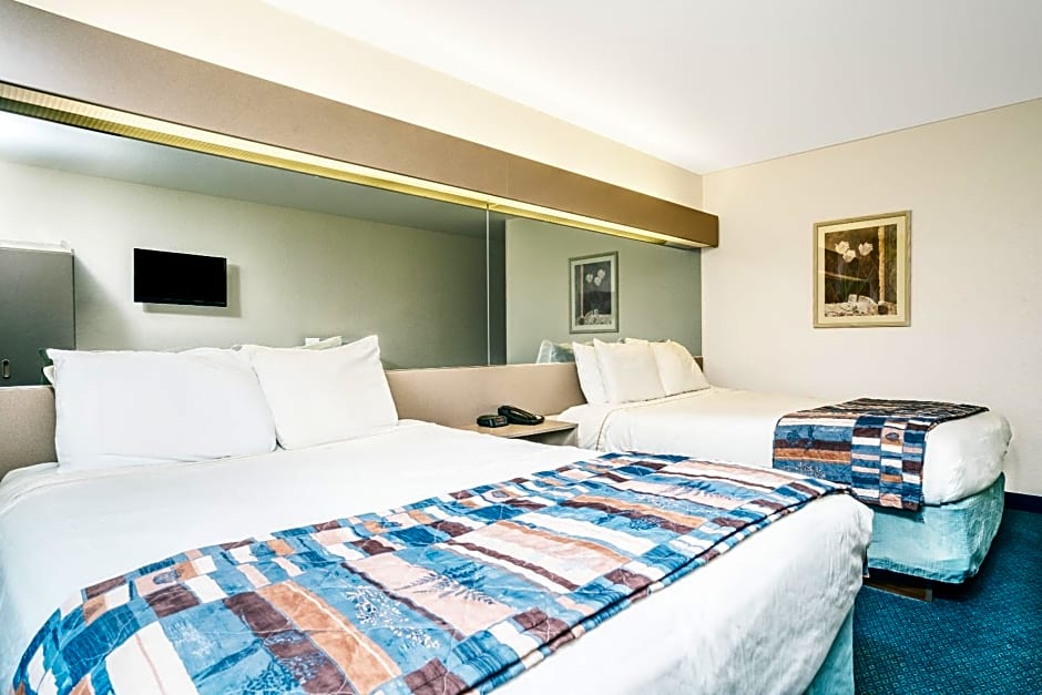 Microtel Inn & Suites Tomah