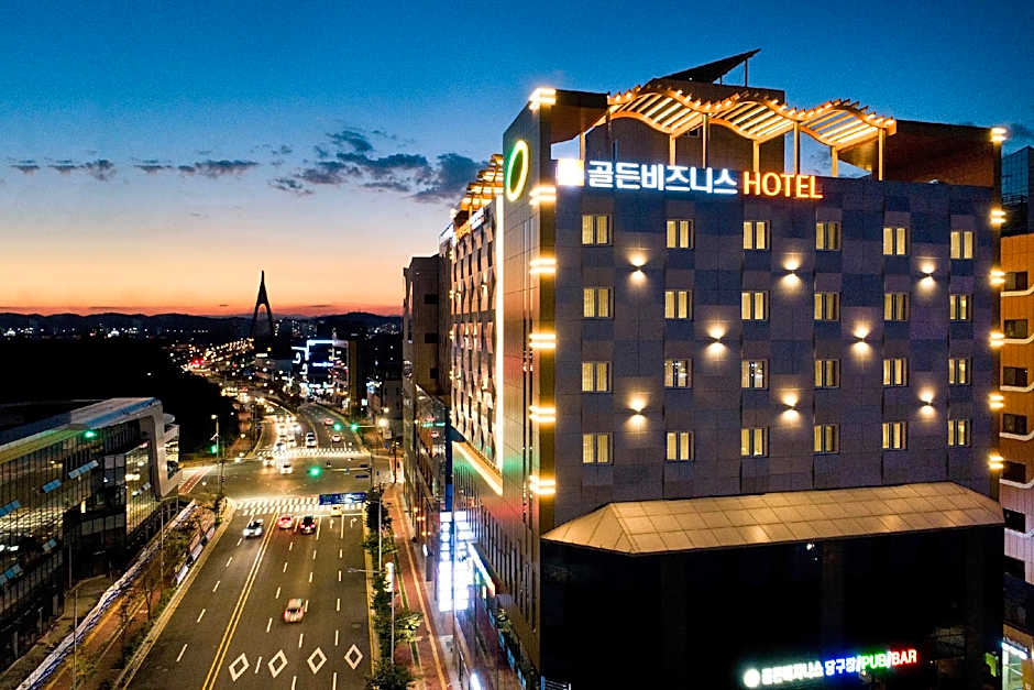 Golden Business Hotel