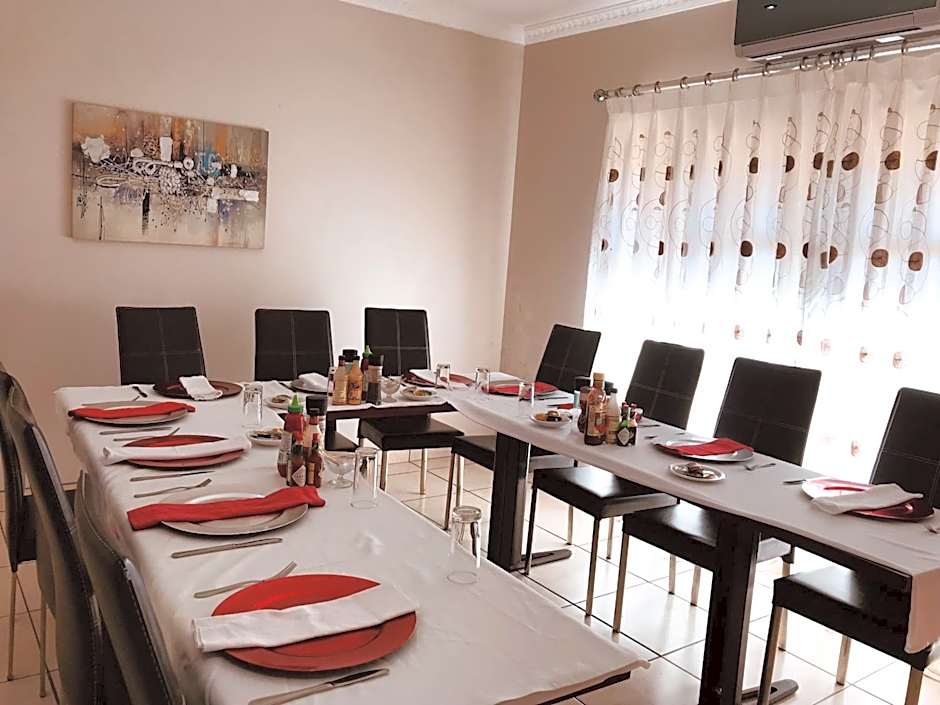 Jay and Bee Guesthouse