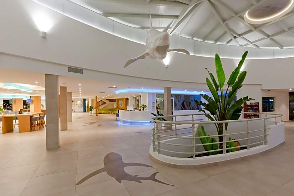 Marvell Club Hotel & Apartments