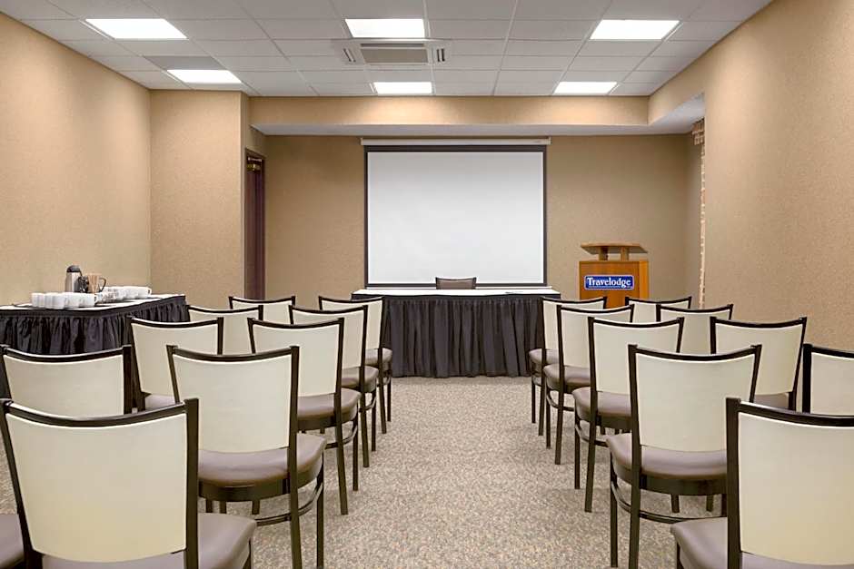 Travelodge by Wyndham Sydney