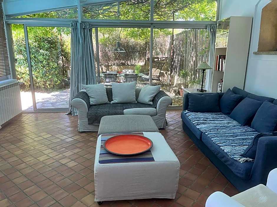 Agréable maison de 65 m2 avec grande piscine