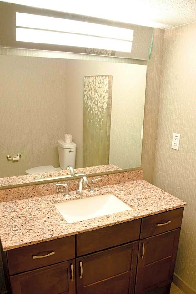 Courtyard by Marriott Waterbury Downtown