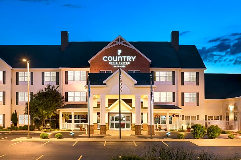 Country Inn & Suites by Radisson, Appleton North, WI