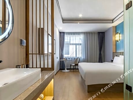 Yimei Hotel (Changzhi West Passenger Transport Station)
