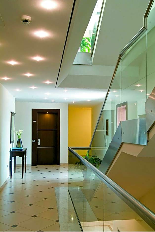 Suites & Residence Hotel